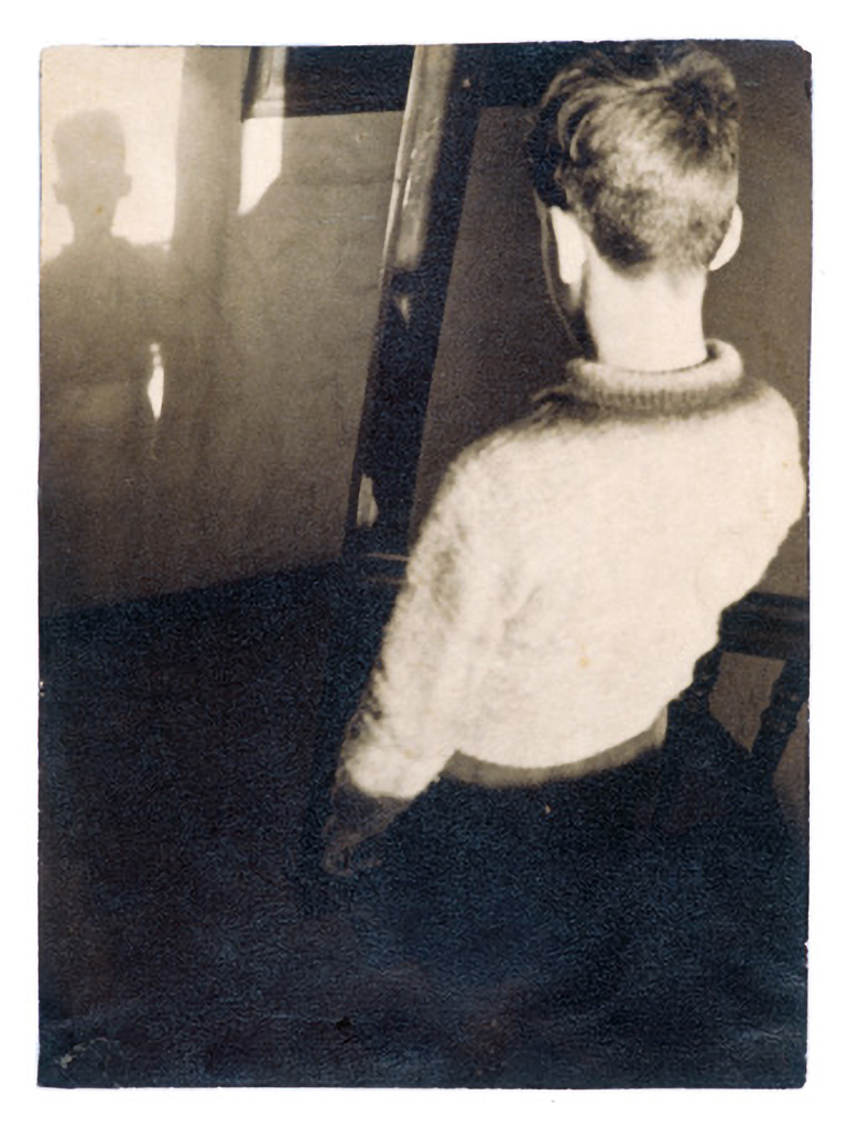 ”Niño” 1932. Fotografía 21´5x16 cm *