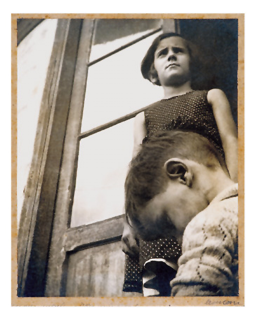 ”Niños en el tiempo” 1933. Fotografía 29´7x23´8 cm *