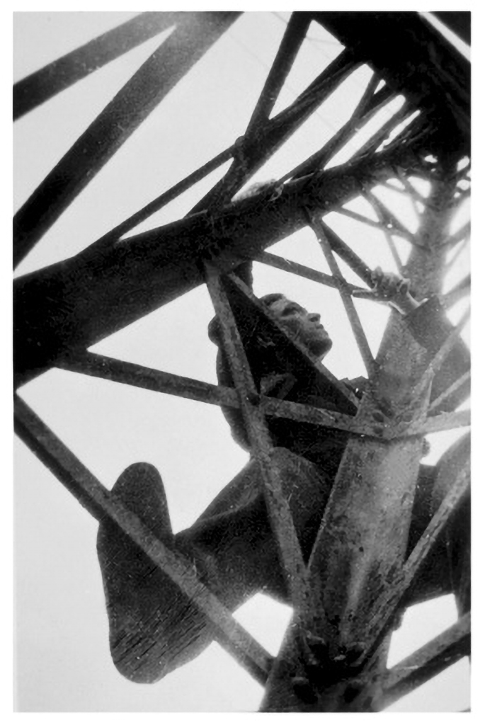 s/t hacia 1934. Fotografía 8’1x5’9 cm *